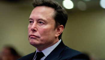 S.E.C. Sues Elon Musk Over Twitter-Related Securities Violations