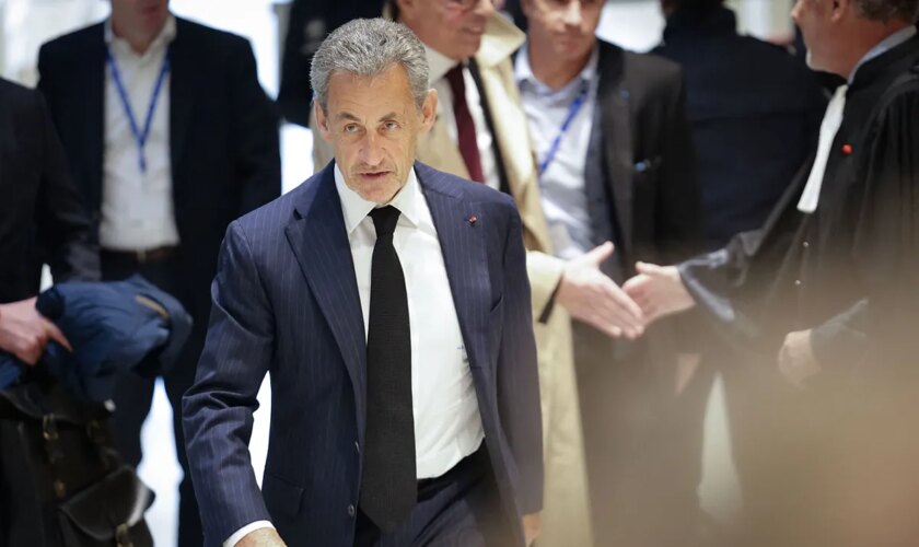 Sarkozy afronta hasta diez años de cárcel por el uso de fondos libios