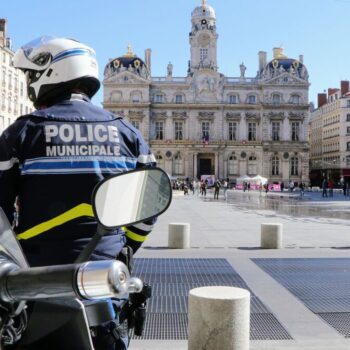 Sept interpellations à Lyon en marge d’un rassemblement d’opposants à Jean-Marie Le Pen