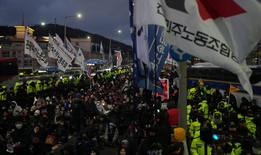 South Korea’s Dueling Protests