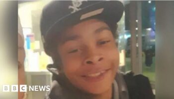 Teens charged with murder of boy stabbed on bus