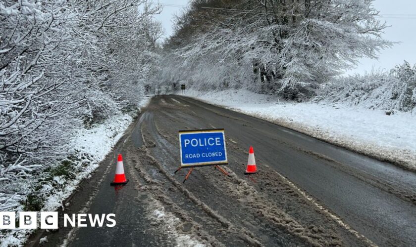 Three days of heavy snow forecast across UK