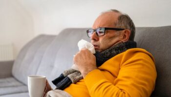 Three red flags you have flu and not a cold with over 5,000 in hospital