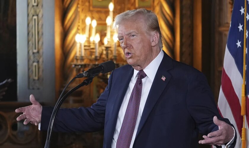 Trump no descarta usar la fuerza para tomar el control del Canal de Panamá y Groenlandia