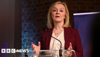 Truss issues legal threat to PM over claim she crashed economy