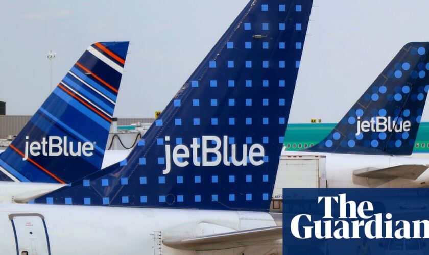 Two bodies found in wheel well of JetBlue plane upon landing in Florida