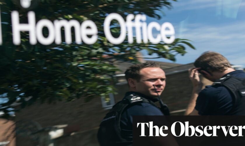 UK rollout of eVisas could leave non-EU migrants ‘vulnerable’