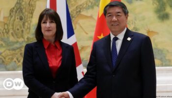 UK seeks to to rekindle 'pragmatic' economic China ties