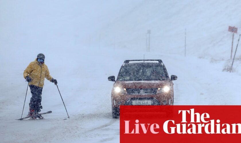 UK weather live: Met Office weather warning for snow in southern England comes into force