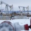 US, UK impose sweeping sanctions on Russia's oil industry