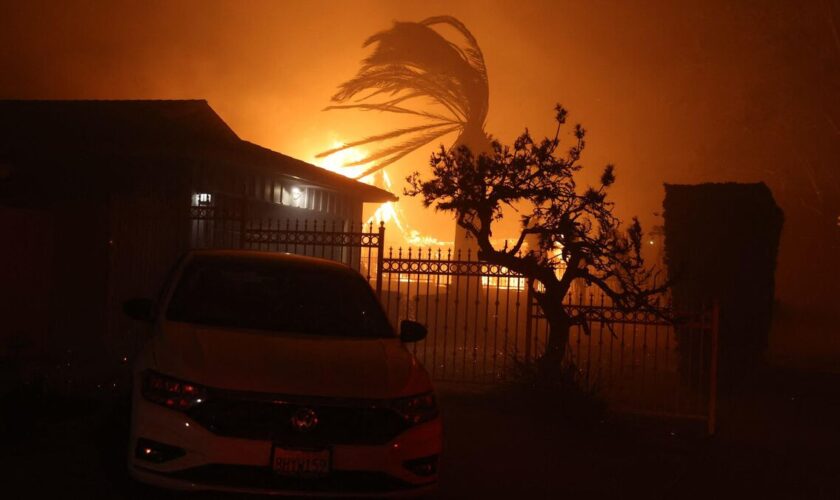 Vent, sécheresse et flammèches… pourquoi les incendies se propagent aussi vite à Los Angeles en plein hiver