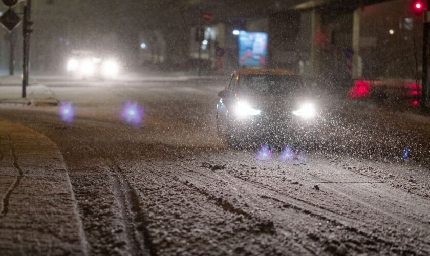 In Nordrhein-Westfalen und anderen Bundesländern wird für Donnerstag Neuschnee erwartet. Foto: Henning Kaiser/dpa