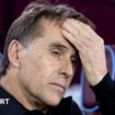 Julen Lopetegui holds his head on the West Ham bench